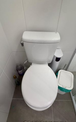 Apartamento à venda com 66m², 2 quartos e 1 vaga Apartamento à venda com 66m², 2 quartos e 1 vagaBanheiro Social