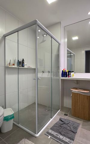 Apartamento à venda com 66m², 2 quartos e 1 vaga Apartamento à venda com 66m², 2 quartos e 1 vagaBanheiro Social