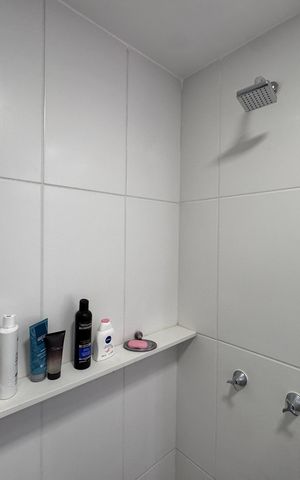 Apartamento à venda com 66m², 2 quartos e 1 vaga Apartamento à venda com 66m², 2 quartos e 1 vagaBanheiro Social