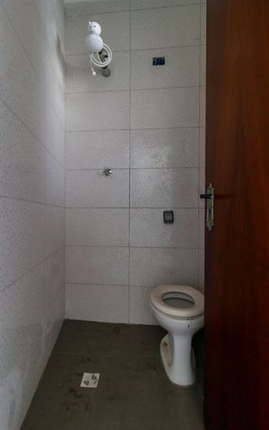 Casa à venda com 190m², 3 quartos e 6 vagas Casa à venda com 190m², 3 quartos e 6 vagasÁrea de Serviço - Banheiro