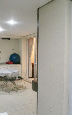 Apartamento para alugar com 115m², 3 quartos e 2 vagas Apartamento para alugar com 115m², 3 quartos e 2 vagasVaranda