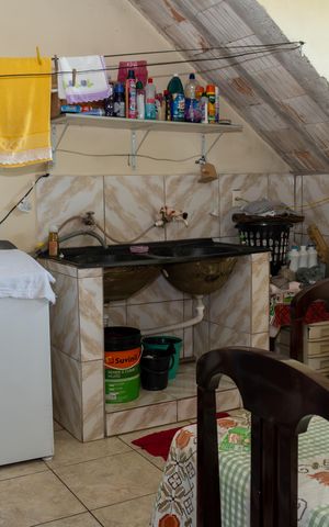 Casa à venda com 300m², 6 quartos e sem vaga