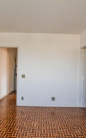 Apartamento à venda com 82m², 2 quartos e 1 vaga Apartamento à venda com 82m², 2 quartos e 1 vagaSala