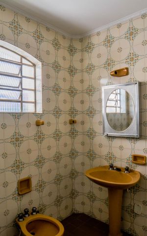 Apartamento à venda com 82m², 2 quartos e 1 vaga Apartamento à venda com 82m², 2 quartos e 1 vagaBanheiro