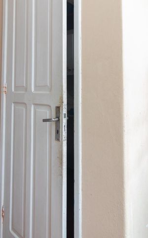 Apartamento à venda com 114m², 3 quartos e sem vaga Apartamento à venda com 114m², 3 quartos e sem vagaCozinha e Área de Serviço