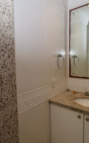 Apartamento para alugar com 205m², 3 quartos e sem vaga Apartamento para alugar com 205m², 3 quartos e sem vagaSuíte 2