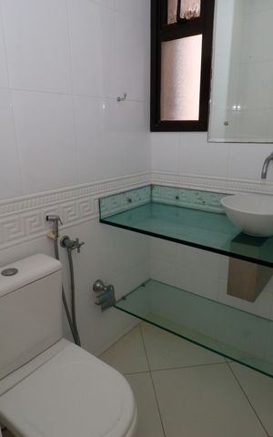 Apartamento para alugar com 205m², 3 quartos e sem vaga Apartamento para alugar com 205m², 3 quartos e sem vagaLavabo