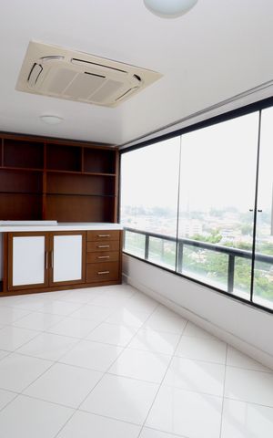 Apartamento para alugar com 205m², 3 quartos e sem vaga Apartamento para alugar com 205m², 3 quartos e sem vagaSala