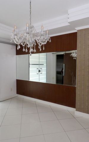 Apartamento para alugar com 205m², 3 quartos e sem vaga Apartamento para alugar com 205m², 3 quartos e sem vagaSala