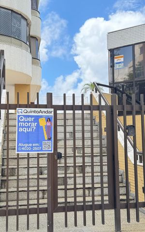 Apartamento para alugar com 205m², 3 quartos e sem vaga Apartamento para alugar com 205m², 3 quartos e sem vagaFachada