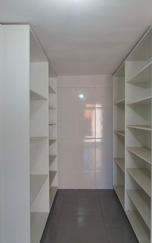 Casa para alugar com 480m², 4 quartos e 5 vagasDespensa