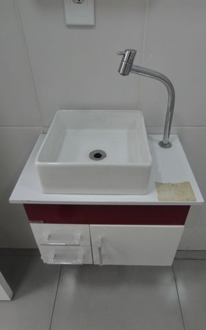 Casa para alugar com 480m², 4 quartos e 5 vagasBanheiro Social (Inferior)