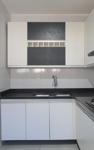Casa para alugar com 480m², 4 quartos e 5 vagasCozinha (Superior)