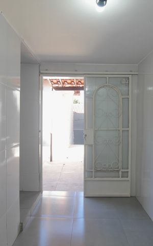 Casa para alugar com 480m², 4 quartos e 5 vagasDespensa