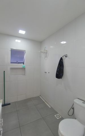 Casa para alugar com 480m², 4 quartos e 5 vagasBanheiro Social (Inferior)