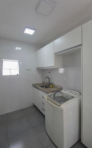 Casa para alugar com 480m², 4 quartos e 5 vagasCozinha (Inferior)