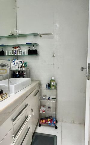 Apartamento à venda com 100m², 2 quartos e sem vagaBANHEIRO 1