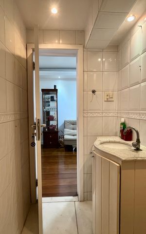 Apartamento à venda com 100m², 2 quartos e sem vagaLAVABO
