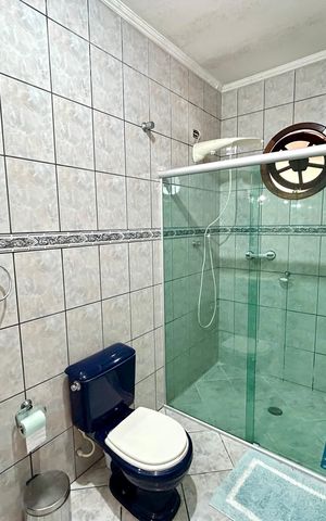 Casa à venda com 156m², 2 quartos e 2 vagasBanheiro da Suíte
