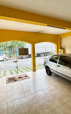 Casa à venda com 156m², 2 quartos e 2 vagasGaragem