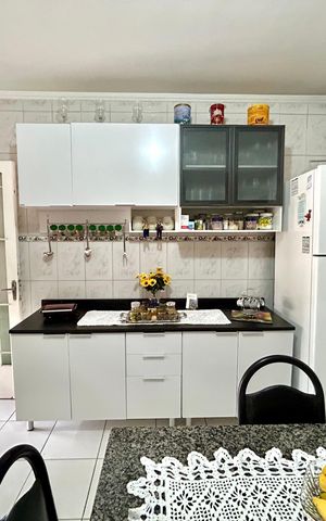 Casa à venda com 156m², 2 quartos e 2 vagasCozinha