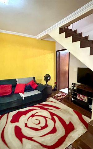 Casa à venda com 156m², 2 quartos e 2 vagasSala