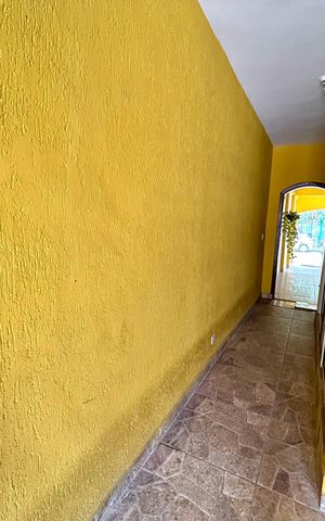 Casa à venda com 156m², 2 quartos e 2 vagasQuintal