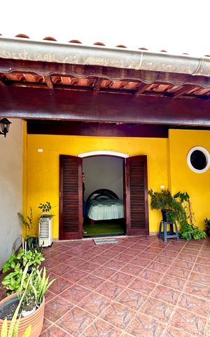 Casa à venda com 156m², 2 quartos e 2 vagasVaranda da Suíte 