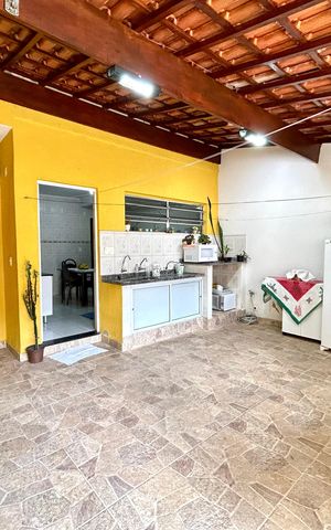 Casa à venda com 156m², 2 quartos e 2 vagasQuintal