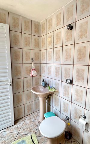 Casa à venda com 156m², 2 quartos e 2 vagasBanheiro 2