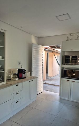 Casa à venda com 170m², 2 quartos e 3 vagas Casa à venda com 170m², 2 quartos e 3 vagasCozinha