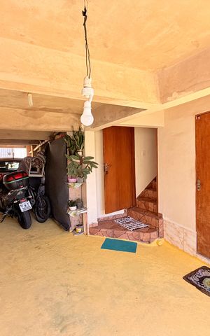 Casa à venda com 212m², 3 quartos e 2 vagasQuintal e Garagem