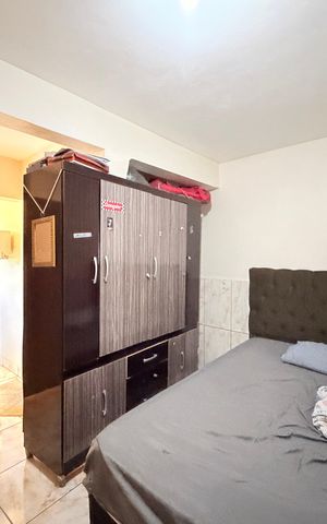 Casa à venda com 212m², 3 quartos e 2 vagasQuarto - Casa 2