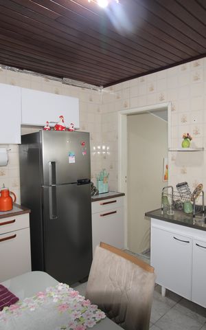 Casa à venda com 120m², 2 quartos e 2 vagasCozinha