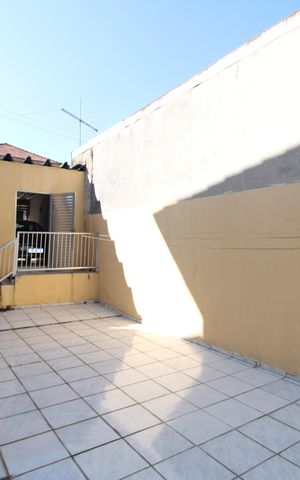 Casa à venda com 120m², 2 quartos e 2 vagasQuintal