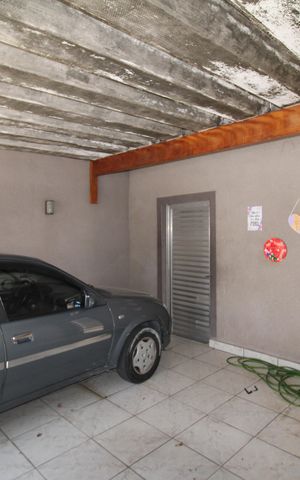 Casa à venda com 120m², 2 quartos e 2 vagasGaragem