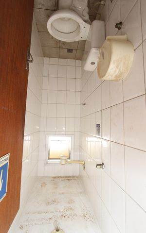 Casa à venda com 200m², 4 quartos e 1 vagaBanheiro