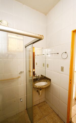 Casa à venda com 200m², 4 quartos e 1 vagaBanheiro Social