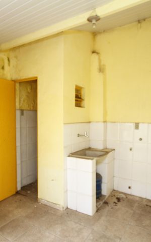 Casa à venda com 200m², 4 quartos e 1 vagaÁrea de Serviço