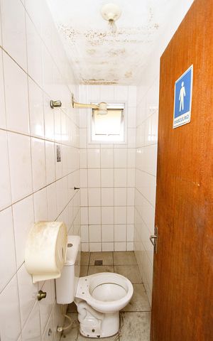 Casa à venda com 200m², 4 quartos e 1 vagaBanheiro Social