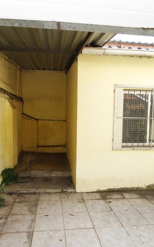 Casa à venda com 200m², 4 quartos e 1 vagaQuintal