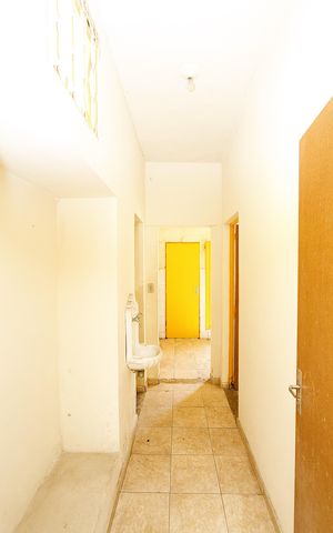 Casa à venda com 200m², 4 quartos e 1 vagaCorredor
