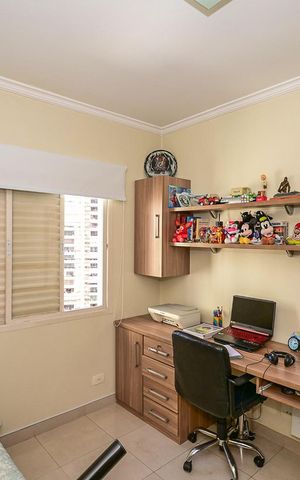 Apartamento à venda com 209m², 4 quartos e 4 vagasQuarto
