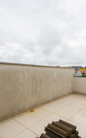 Casa à venda com 139m², 3 quartos e 4 vagas Casa à venda com 139m², 3 quartos e 4 vagasÁrea externa