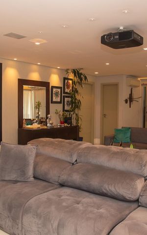 Apartamento à venda com 200m², 3 quartos e 4 vagas Apartamento à venda com 200m², 3 quartos e 4 vagasSala