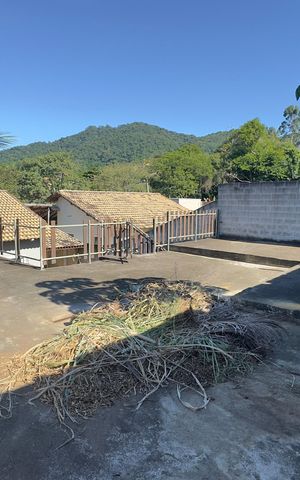Casa de condomínio para alugar com 158m², 2 quartos e 3 vagasQuintal