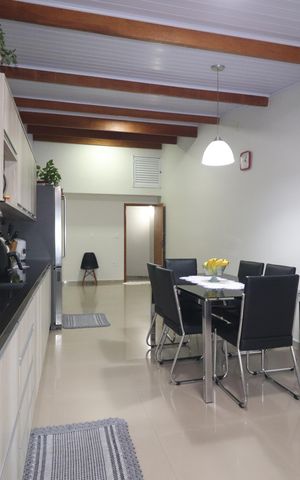 Apartamento à venda com 122m², 3 quartos e 2 vagasCozinha