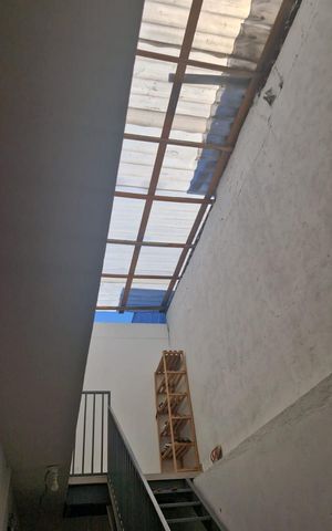 Casa à venda com 387m², 6 quartos e 2 vagas Casa à venda com 387m², 6 quartos e 2 vagasÁrea externa