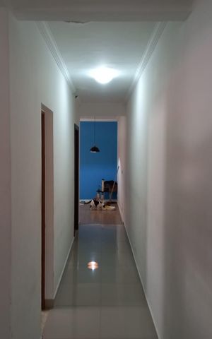Casa à venda com 387m², 6 quartos e 2 vagas Casa à venda com 387m², 6 quartos e 2 vagasCorredor