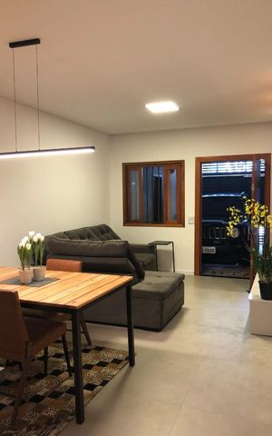 Casa à venda com 387m², 6 quartos e 2 vagas Casa à venda com 387m², 6 quartos e 2 vagasSala 1